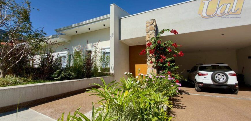Linda Casa Térrea 561 m², Condomínio Flamboyant – Atibaia/SP
