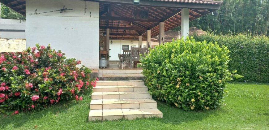 Casa com 3 dormitórios à venda, 214 m² – Quintas de São Francisco – Atibaia/SP