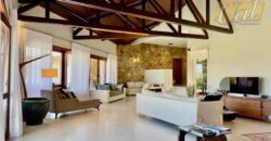 Linda Casa Térrea 561 m², Condomínio Flamboyant – Atibaia/SP