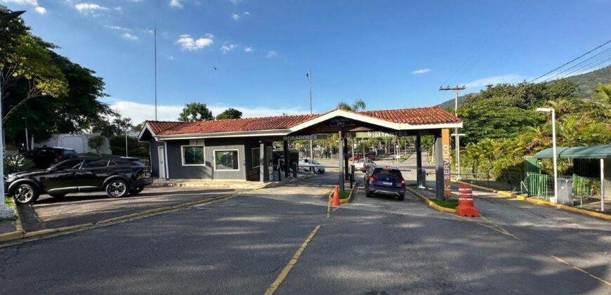Linda Casa Térrea 561 m², Condomínio Flamboyant – Atibaia/SP