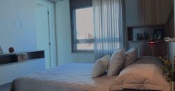 Prédio: Residencial, com 02 torres de 11 pavimentos, sendo 08 apartamentos por andar em cada Torre, revestido em textura, com 02 halls de entrada e 02 elevadores por torre, água e