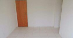 Prédio: Residencial, com 02 torres de 11 pavimentos, sendo 08 apartamentos por andar em cada Torre, revestido em textura, com 02 halls de entrada e 02 elevadores por torre, água e